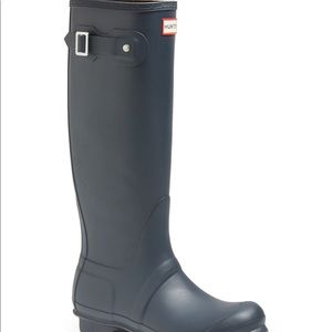 HUNTER BOOTS!!! Matte Navy!!